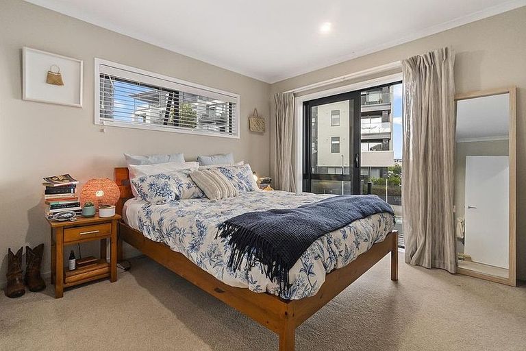 Photo of property in 180 Hobsonville Point Road, Hobsonville, Auckland, 0616