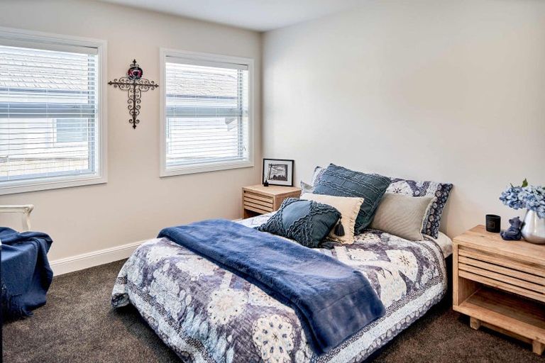 Photo of property in 10 Madeira Close, Whitby, Porirua, 5024