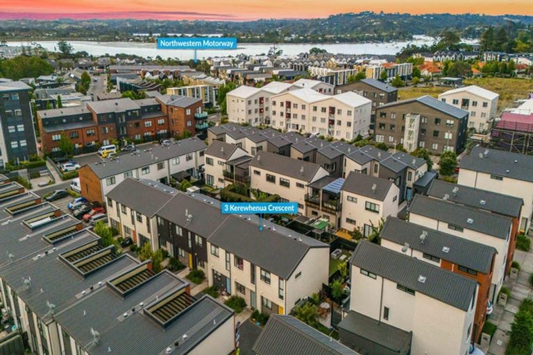 Photo of property in 3 Kerewhenua Crescent, Hobsonville, Auckland, 0616
