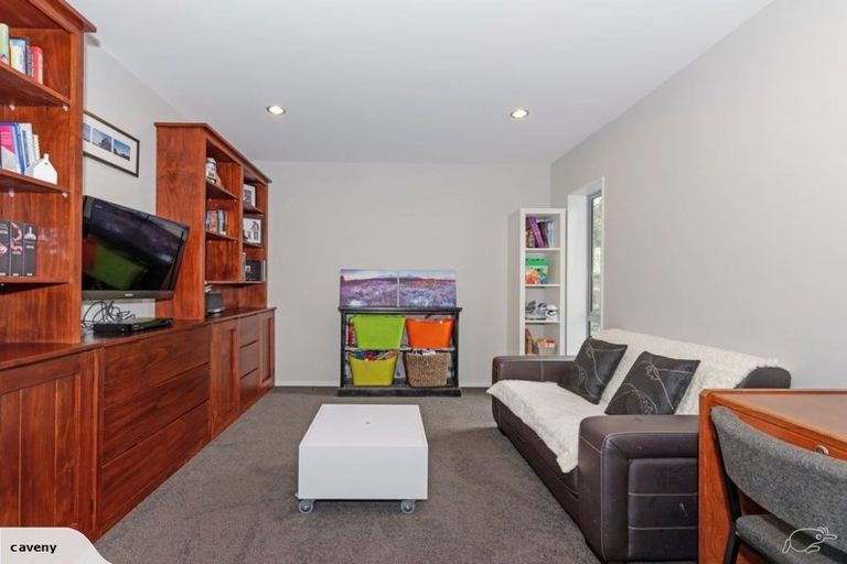 Photo of property in 36a Kervil Avenue, Te Atatu Peninsula, Auckland, 0610
