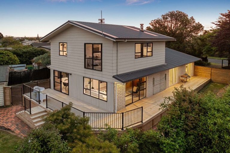 Photo of property in 111 Sandspit Road, Waiuku, 2123