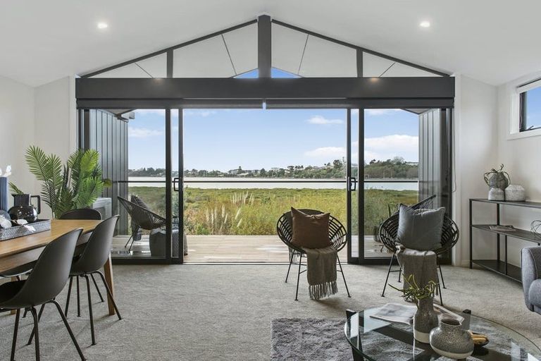 Photo of property in 5 Blenheim Place, Judea, 3110