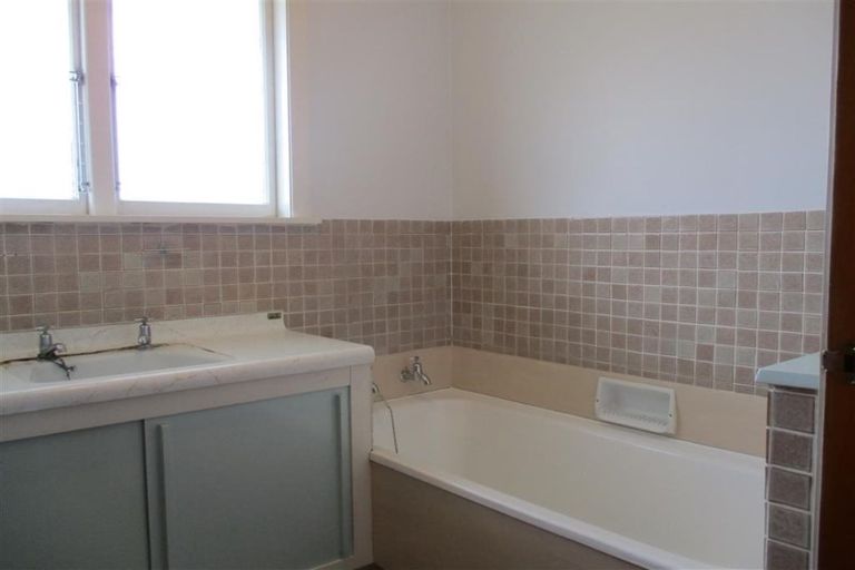 Photo of property in 12a Beckford Road, Saint Martins, Christchurch, 8022