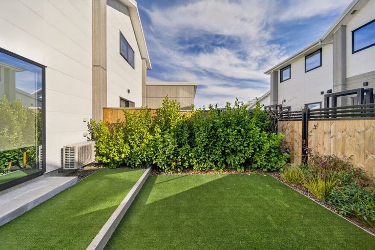 Photo of property in 17/232 Marine Parade, New Brighton, Christchurch, 8061