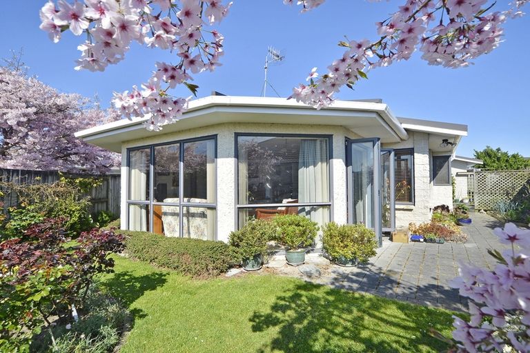 Photo of property in 5 Saint Pauls Court, Highbury, Palmerston North, 4412