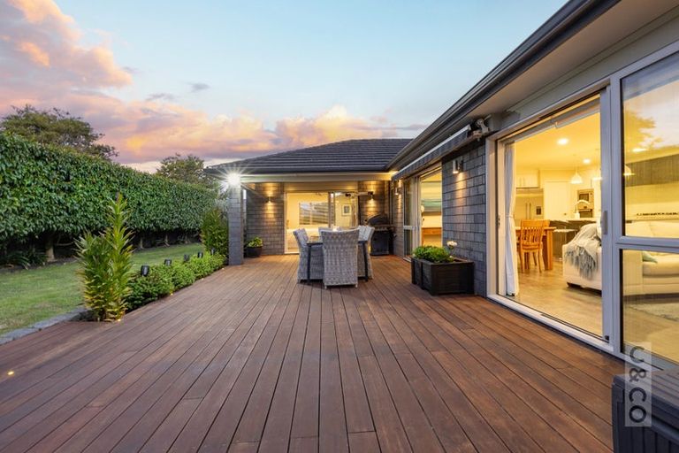 Photo of property in 9 Pohutukawa Parade, Riverhead, 0820