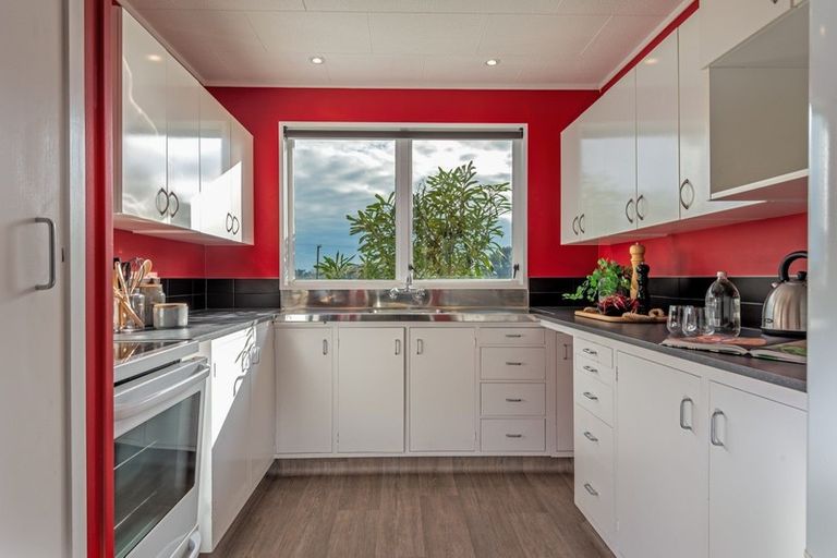 Photo of property in 174 Hendersons Line, Kelvin Grove, Palmerston North, 4470