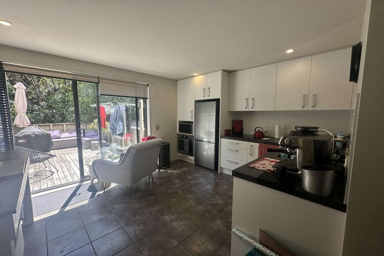 Photo of property in 18/8 Thatcher Crescent, Crofton Downs, Wellington, 6035