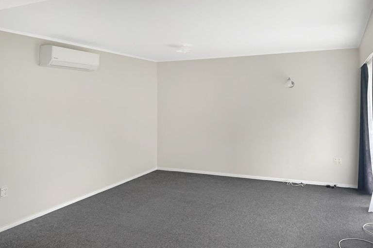 Photo of property in 2/12 Trevethick Grove, Woburn, Lower Hutt, 5010