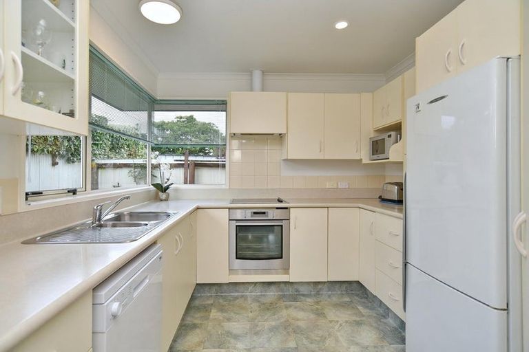 Photo of property in 74 Merrin Street, Avonhead, Christchurch, 8042