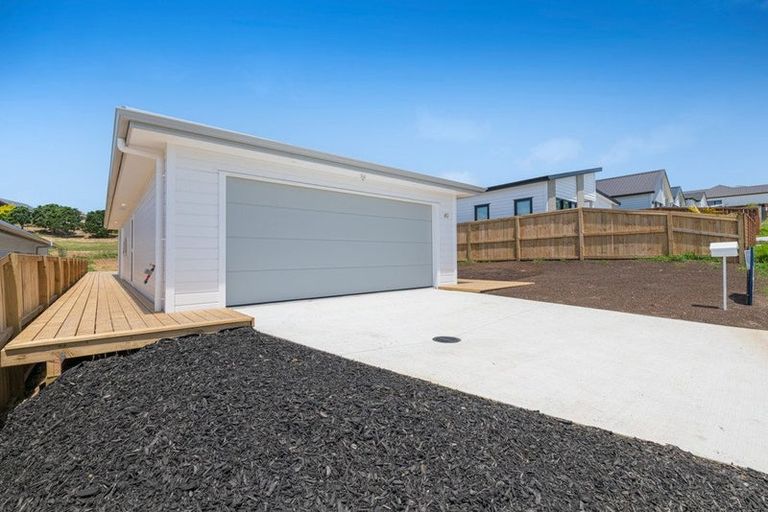 Photo of property in 49 Ta Moko Drive, Gulf Harbour, 0930