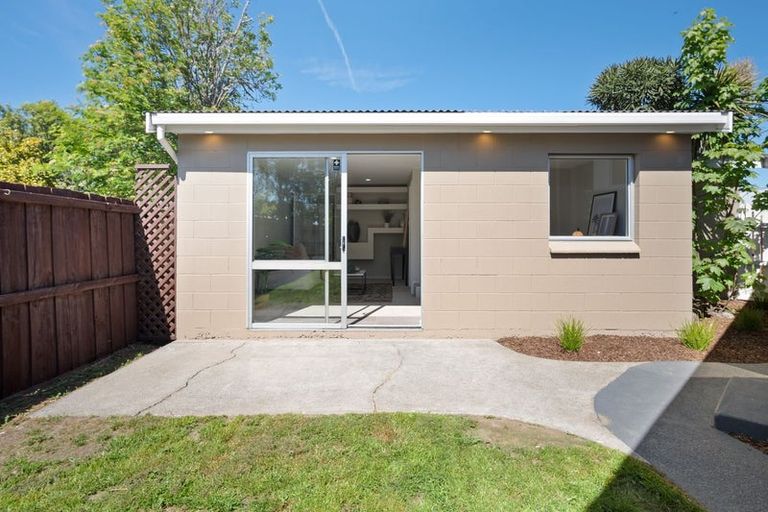 Photo of property in 447b Mairehau Road, Parklands, Christchurch, 8083
