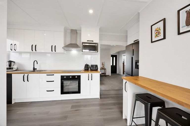 Photo of property in 70 Cloten Road, Stratford, 4332