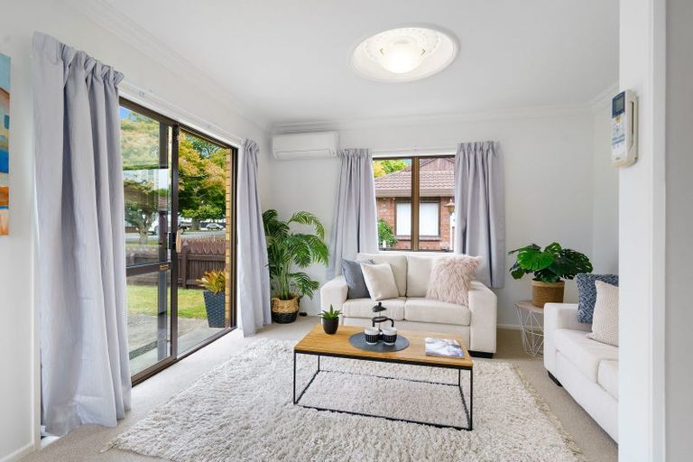 Photo of property in 2/64 Hamilton Road, Cambridge, 3434