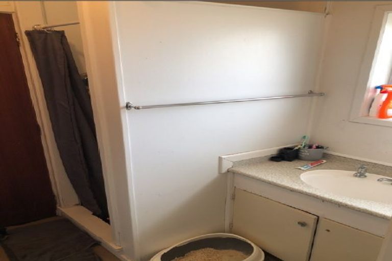 Photo of property in 142 Old Farm Road, Hamilton East, Hamilton, 3216