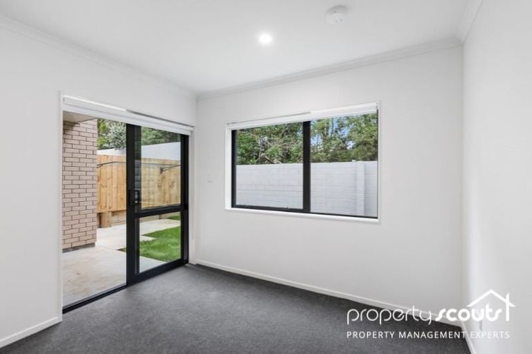 Photo of property in 12 Pangu Way, Mangere, Auckland, 2022