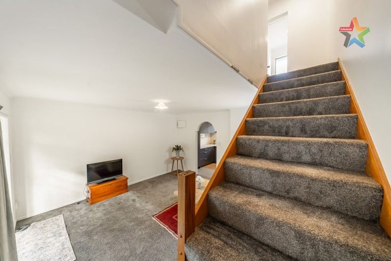 Photo of property in 4c Flock Grove, Fairfield, Lower Hutt, 5011