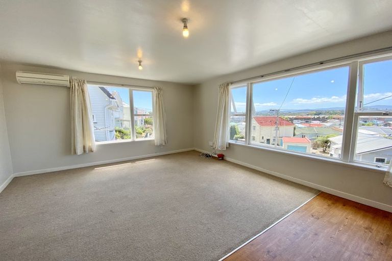 Photo of property in 34 Queens Drive, Kilbirnie, Wellington, 6022