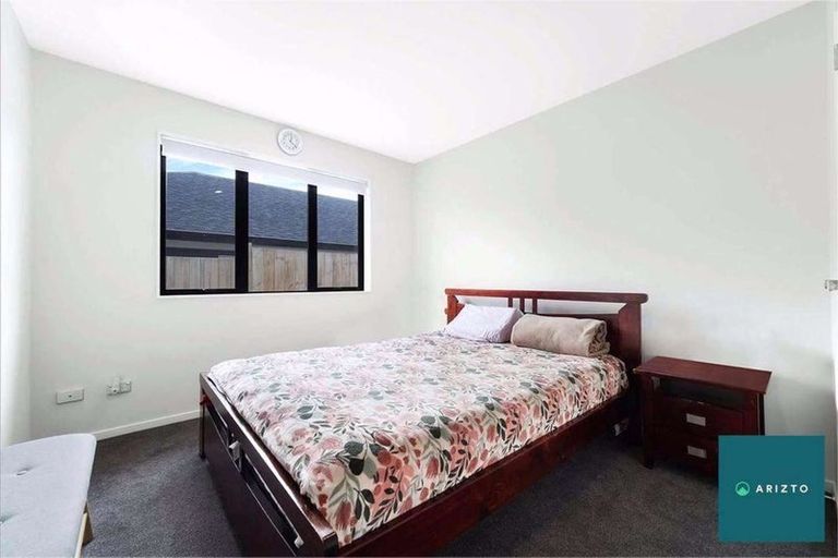 Photo of property in 8 Rorotu Avenue, Karaka, Papakura, 2113