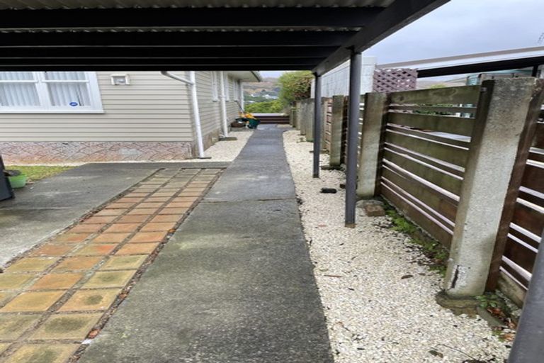 Photo of property in 31 Lynda Avenue, Paparangi, Wellington, 6037