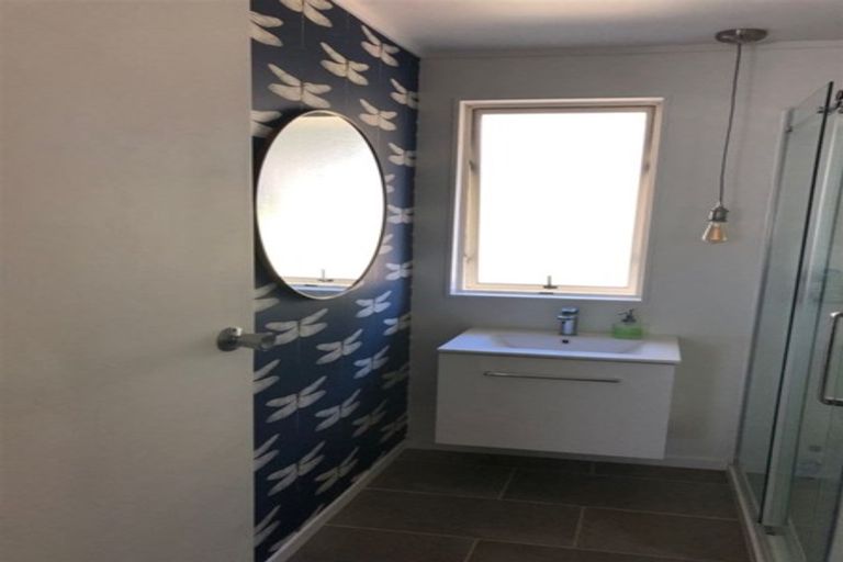 Photo of property in 12a Maywood Crescent, Glen Eden, Auckland, 0602