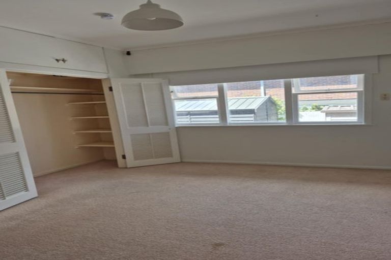 Photo of property in 2/36 Mcintyre Road, Mangere Bridge, Auckland, 2022