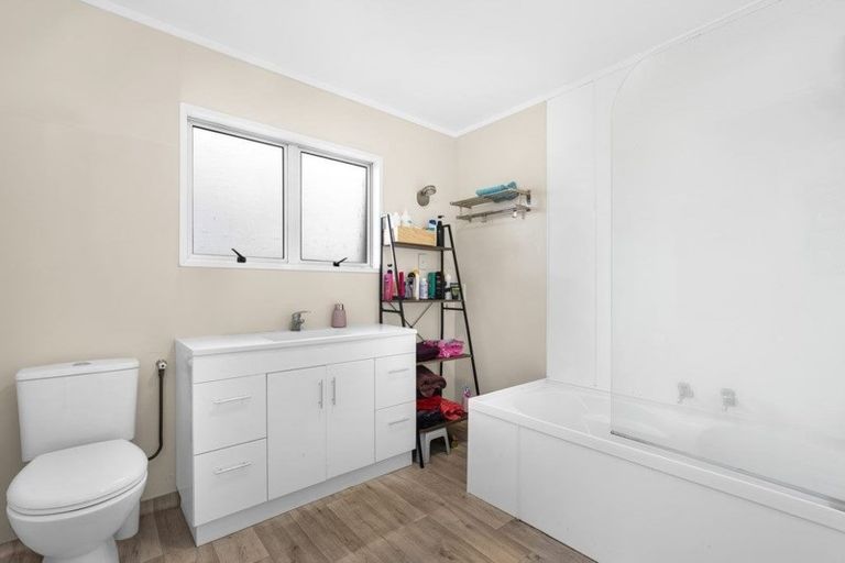 Photo of property in 78 Helvetia Road, Pukekohe, 2120