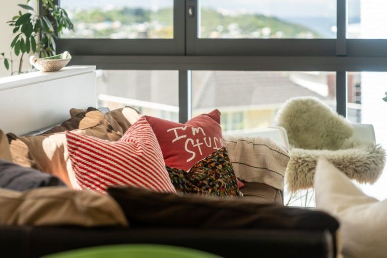 Photo of property in 26 Priscilla Crescent, Kingston, Wellington, 6021