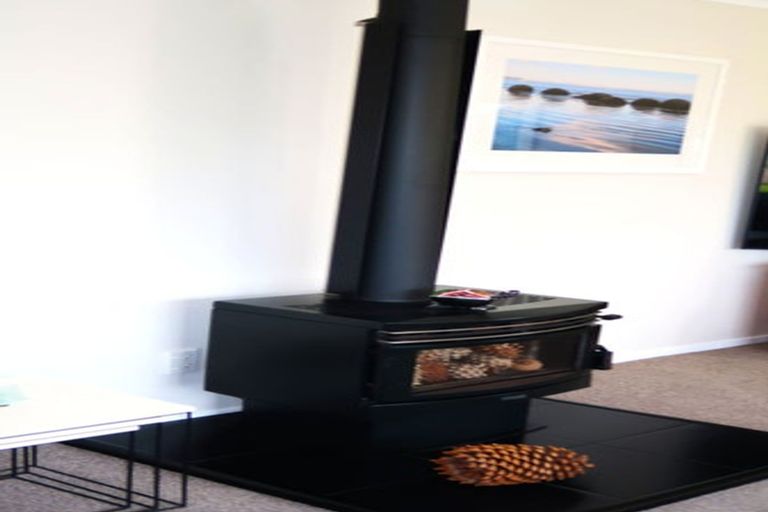 Photo of property in 3 Grovenor Drive, Orewa, 0931