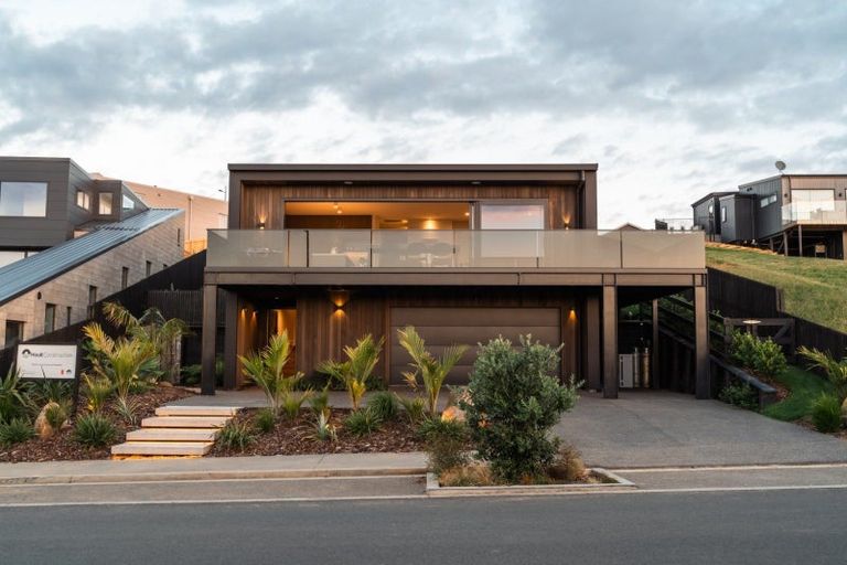 Photo of property in 23 Omahina Street, Raglan, 3225