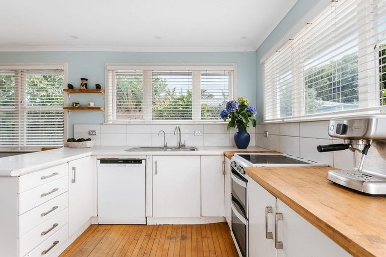 Photo of property in 553 Maunganui Road, Mount Maunganui, 3116