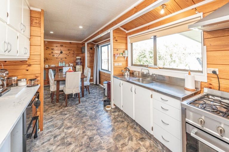 Photo of property in 49 Manuka Street, Castlecliff, Whanganui, 4501