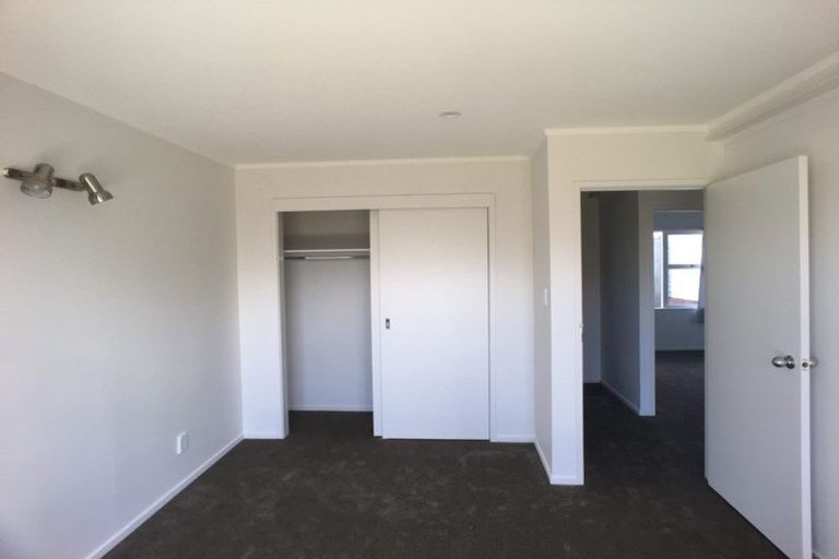 Photo of property in 3/270 Wairau Road, Glenfield, Auckland, 0627