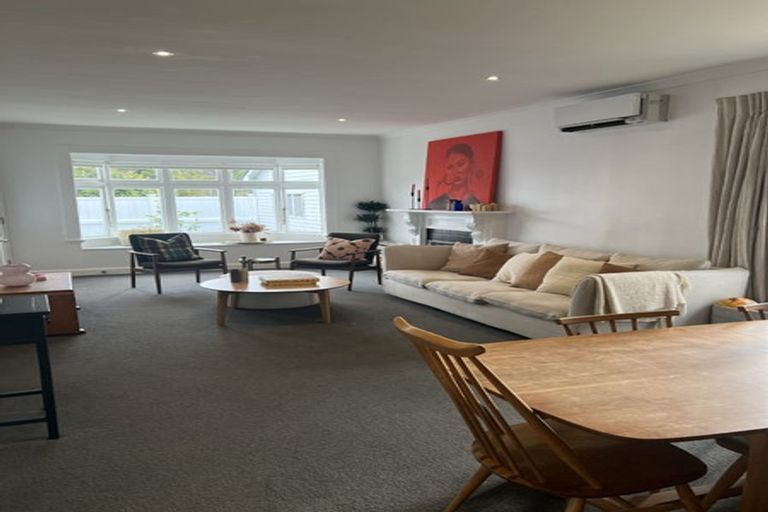 Photo of property in 20 Chamberlain Road, Karori, Wellington, 6012