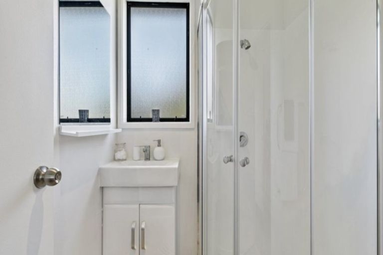Photo of property in 2/3 Kohiwi Road, Manurewa, Auckland, 2102