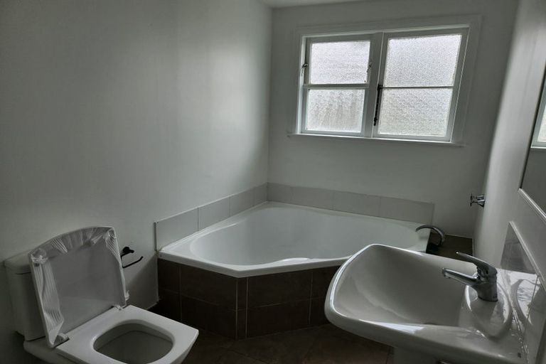 Photo of property in 34 Harris Street, Naenae, Lower Hutt, 5011