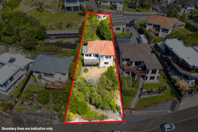 Photo of property in 11 South Road, Moturoa, New Plymouth, 4310