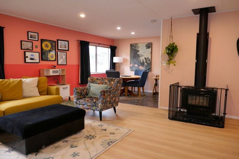 Photo of property in 95a Renown Road, Raumati South, Paraparaumu, 5032