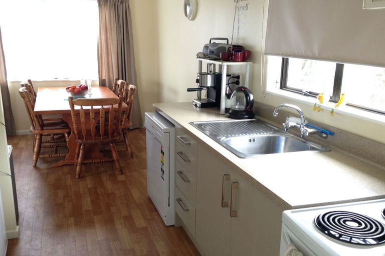Photo of property in 27a Mcleavey Drive, Kelvin Grove, Palmerston North, 4414