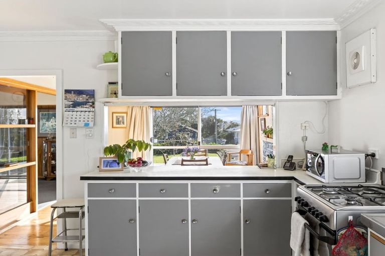 Photo of property in 25 Lyell Road, Outer Kaiti, Gisborne, 4010