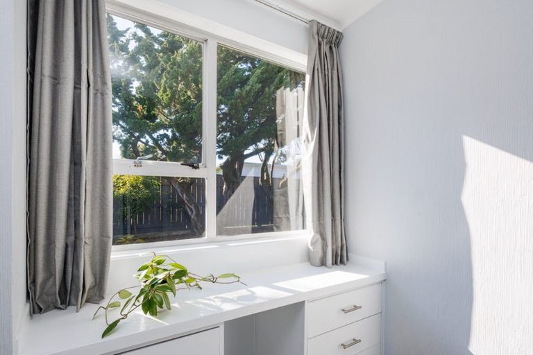 Photo of property in 4/521 Featherston Street, Roslyn, Palmerston North, 4414