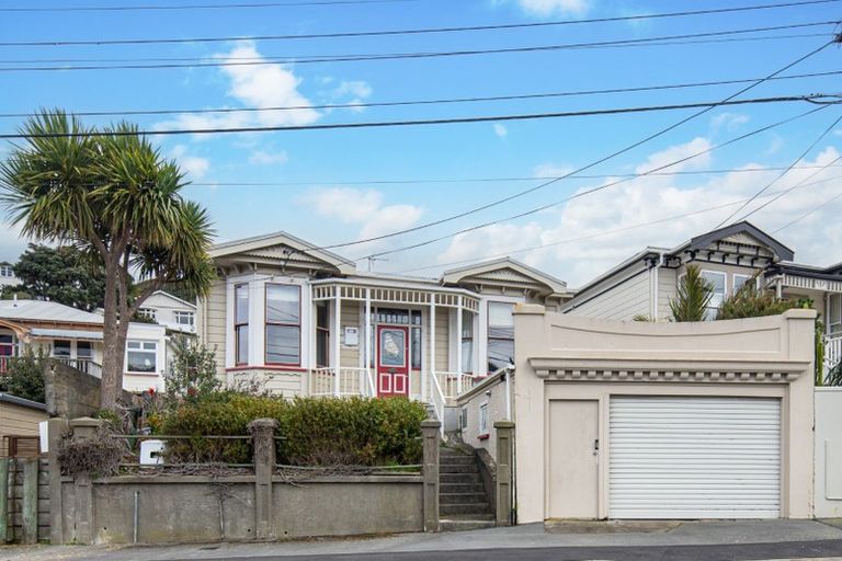 Photo of property in 46 Eden Street, Island Bay, Wellington, 6023