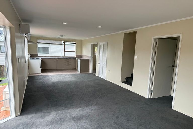 Photo of property in 223 Waitemata Drive, Ranui, Auckland, 0612