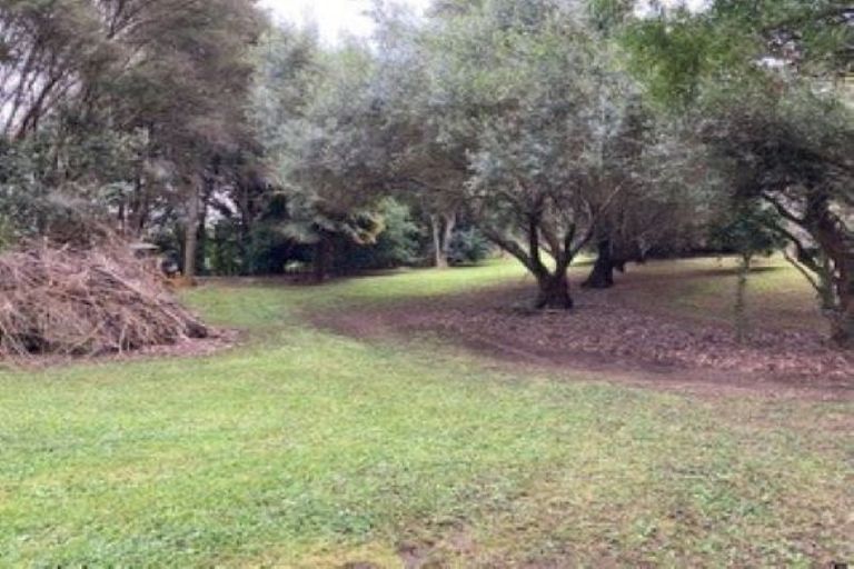 Photo of property in 11 Ron Wyatt Lane, Waiuku, 2123