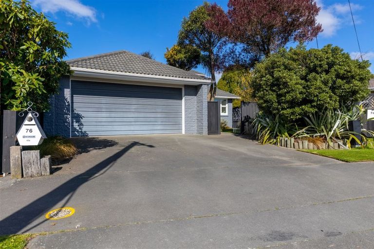Photo of property in 76 Nortons Road, Avonhead, Christchurch, 8042