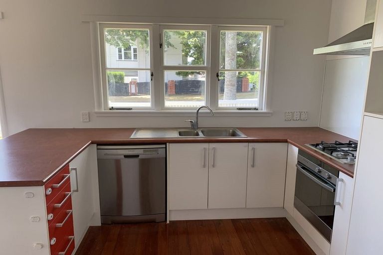 Photo of property in 124 Macfarlane Street, Hamilton East, Hamilton, 3216