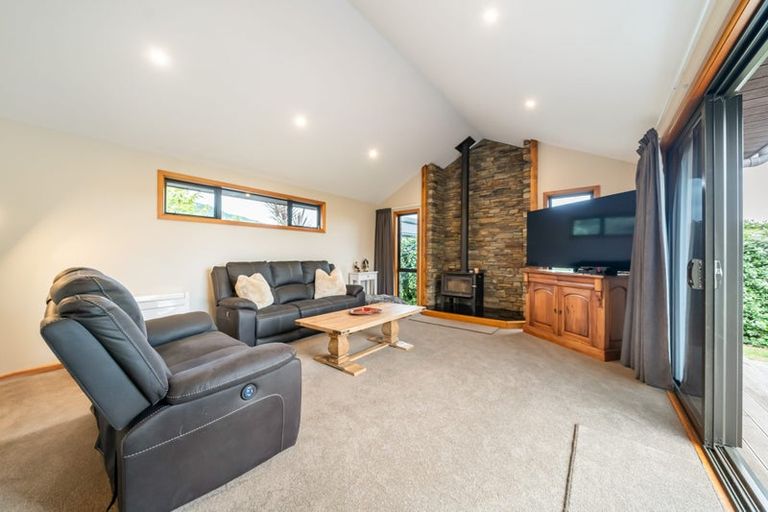Photo of property in 61a Colletts Road, Mangaroa, Upper Hutt, 5371