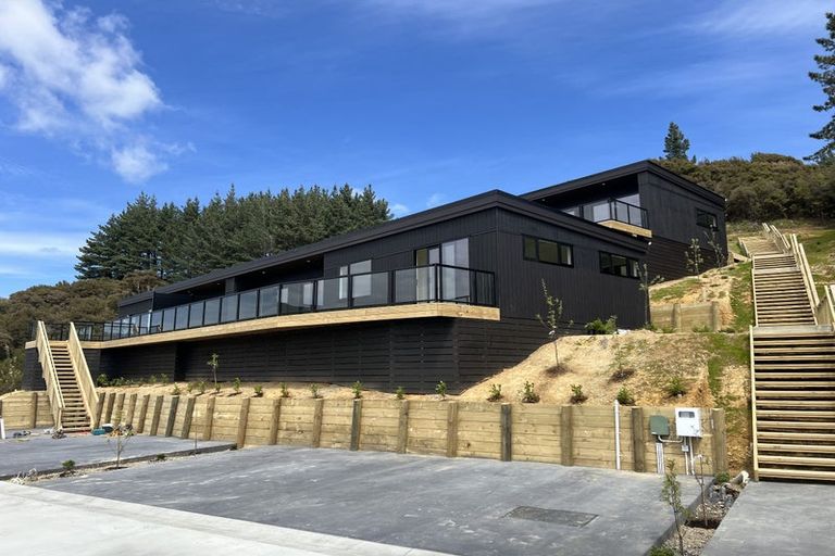 Photo of property in 20a Hastings Grove, Wainuiomata, Lower Hutt, 5014
