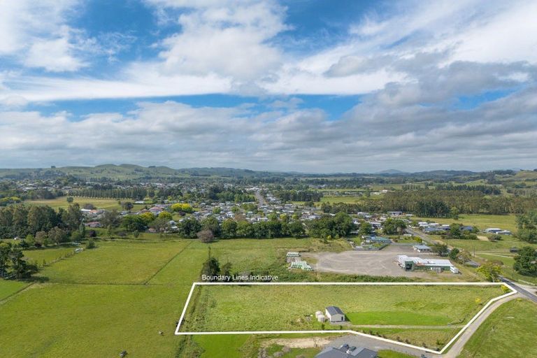 Photo of property in 2 Elm Place, Waipukurau, 4284