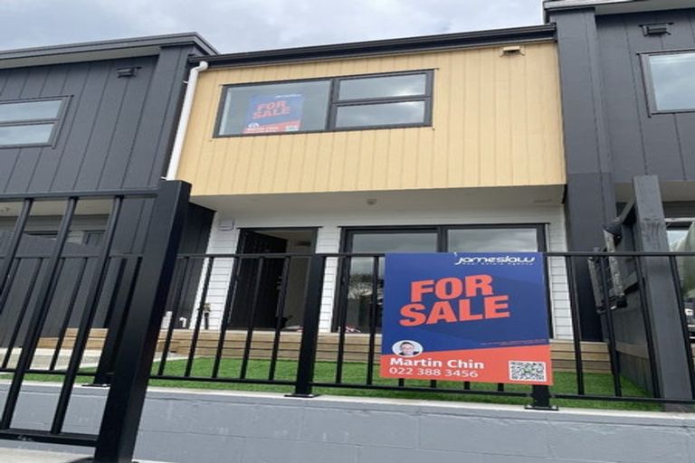 Photo of property in 11/13 Grove Lane, Pakuranga, Auckland, 2010